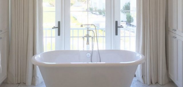 Luxury Bathrooms: Jamie Herzlinger and Her Classic Modern Design