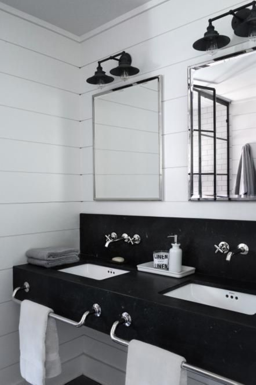 5 Amazing Master Bathroom Ideas for a Unique Makeover - Classic Turn-of-Century Cottage Style home inspiration ideas